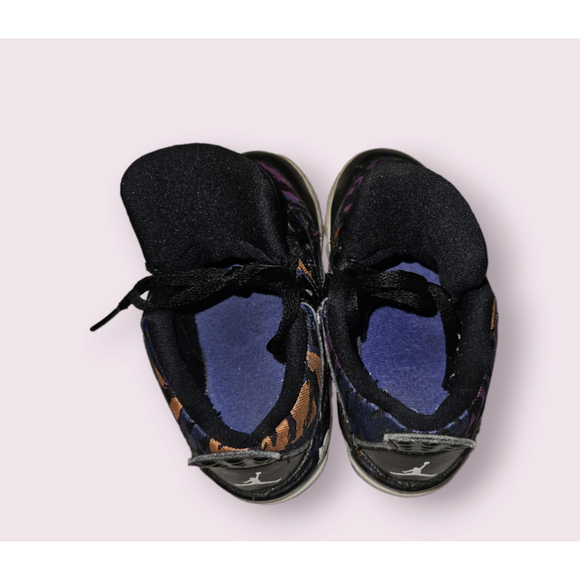 Jordan Retro 4 SE Rush Violet (BQ9041 005) Boys size 10 - Picture 9 of 13